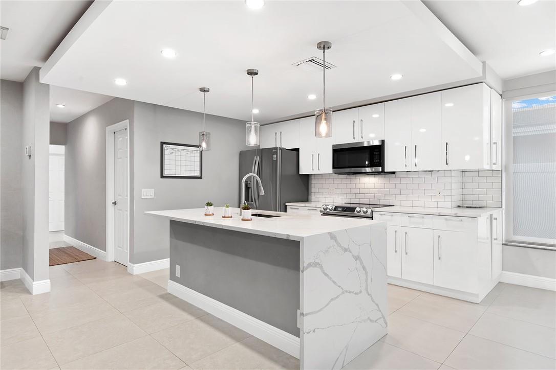 2801 NE 59th St Fort Lauderdale, FL 33308