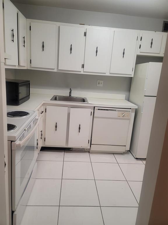 4354 NW 9th Ave #12-2B