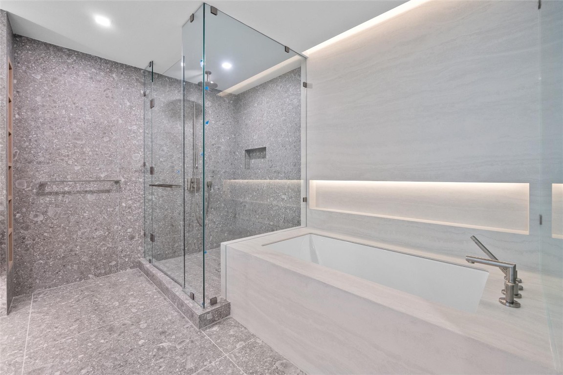 900 N Ocean #702 Pompano Beach, FL 33062