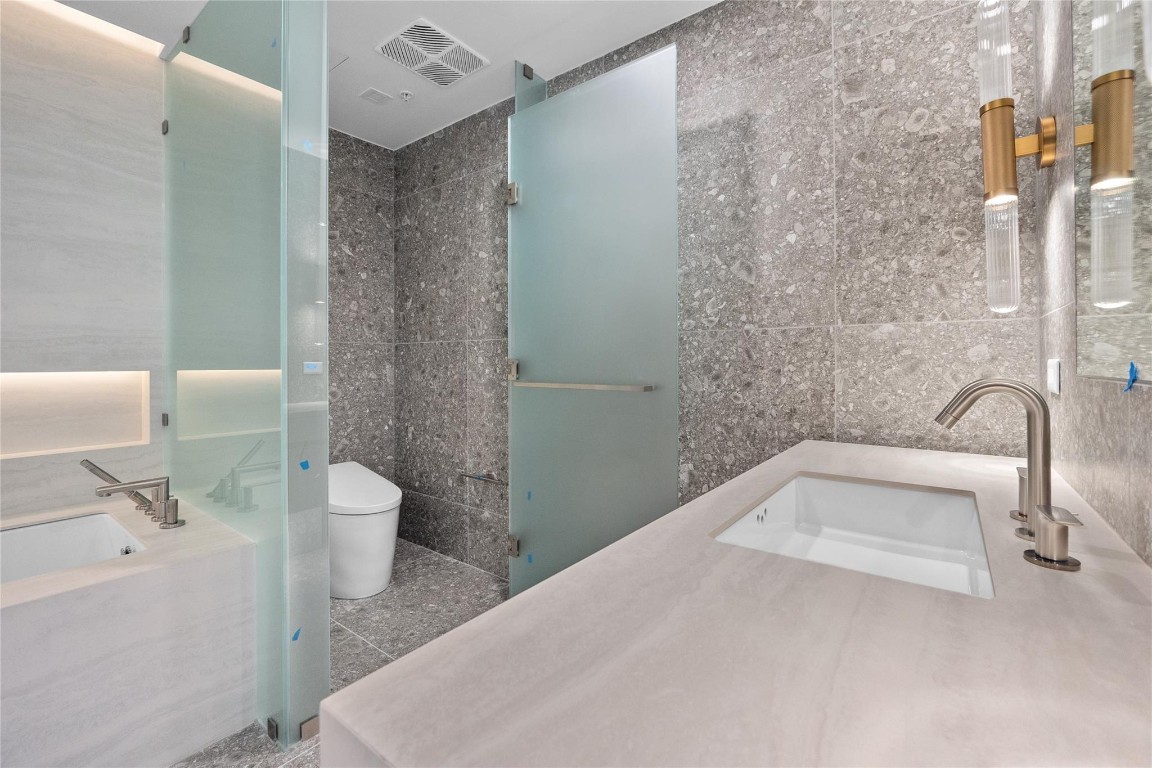 900 N Ocean #702 Pompano Beach, FL 33062