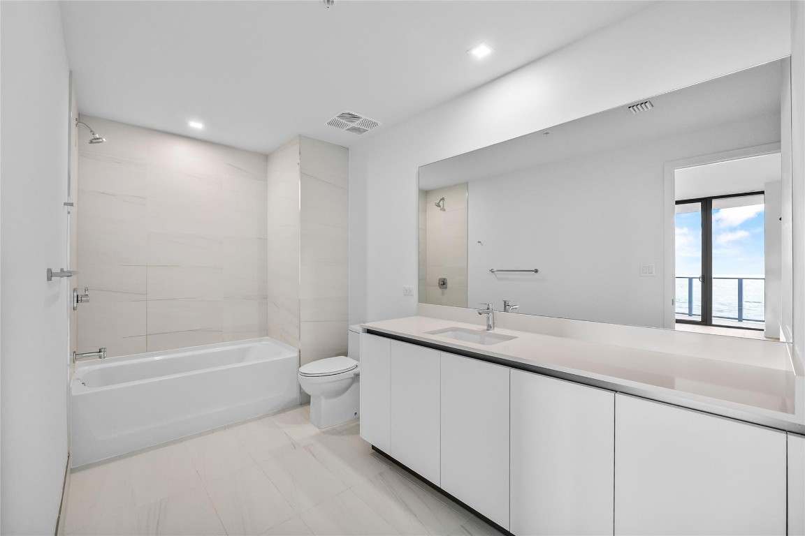 900 N Ocean #702 Pompano Beach, FL 33062