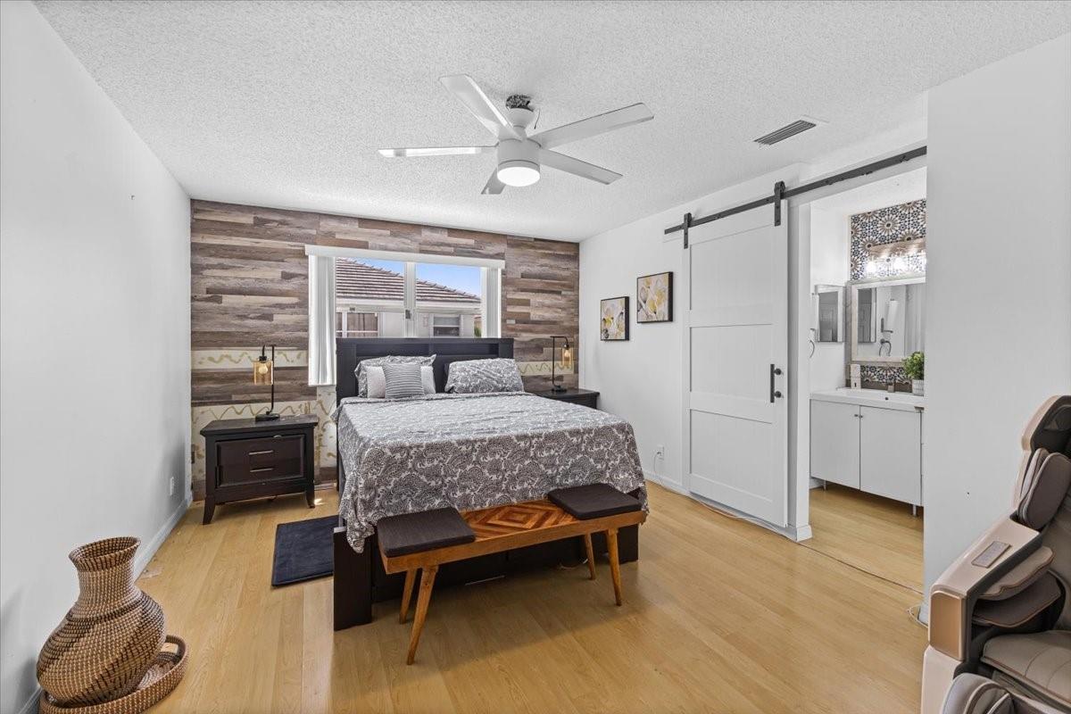 9831 NW 2nd St,Plantation, FL 33324