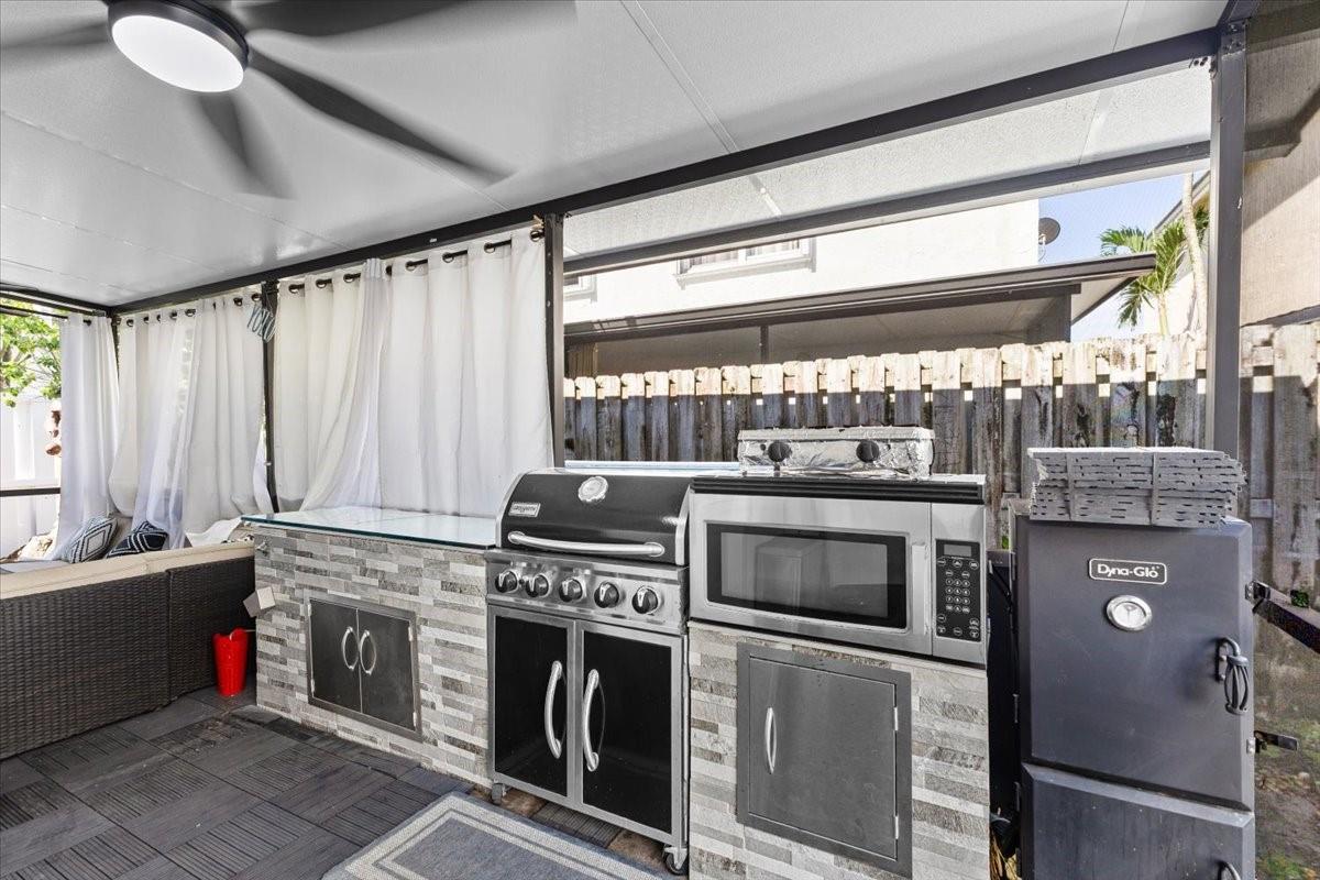 9831 NW 2nd St,Plantation, FL 33324