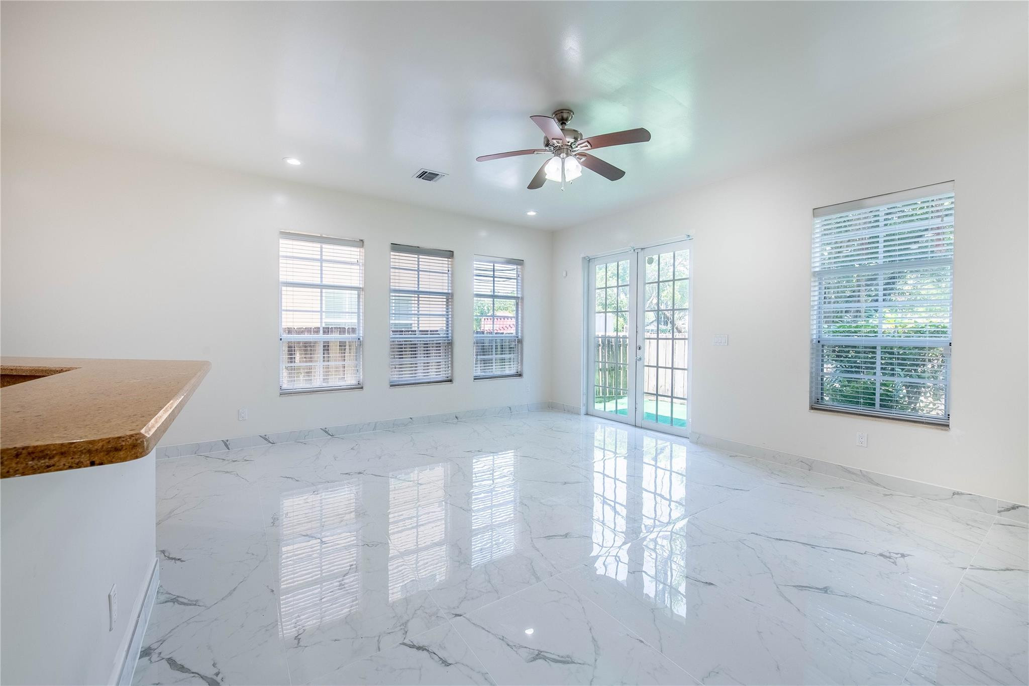 819 SW 7th #819 Fort Lauderdale, FL 33315