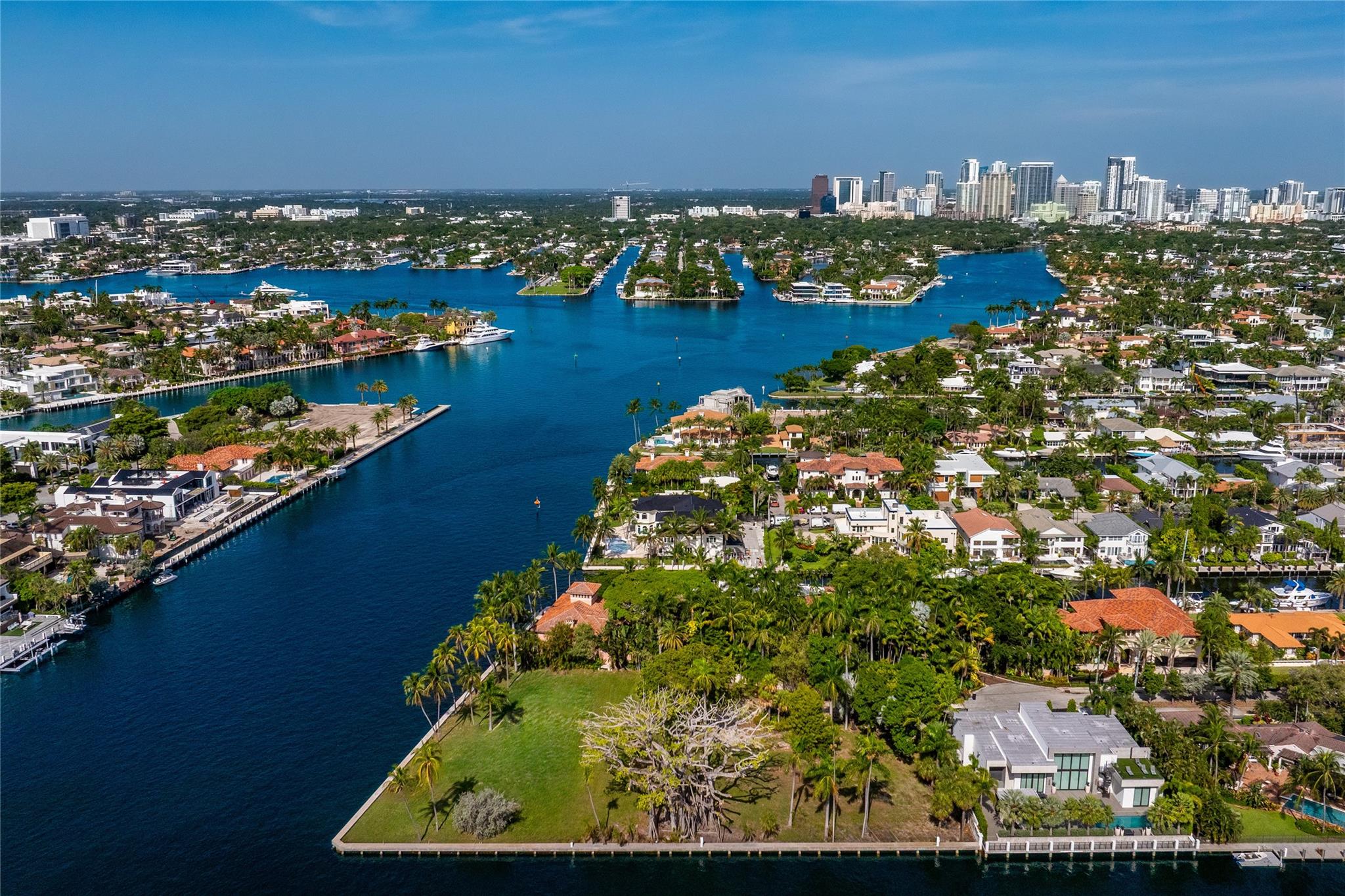 1000 Riviera Isle Dr Fort Lauderdale, FL 33301