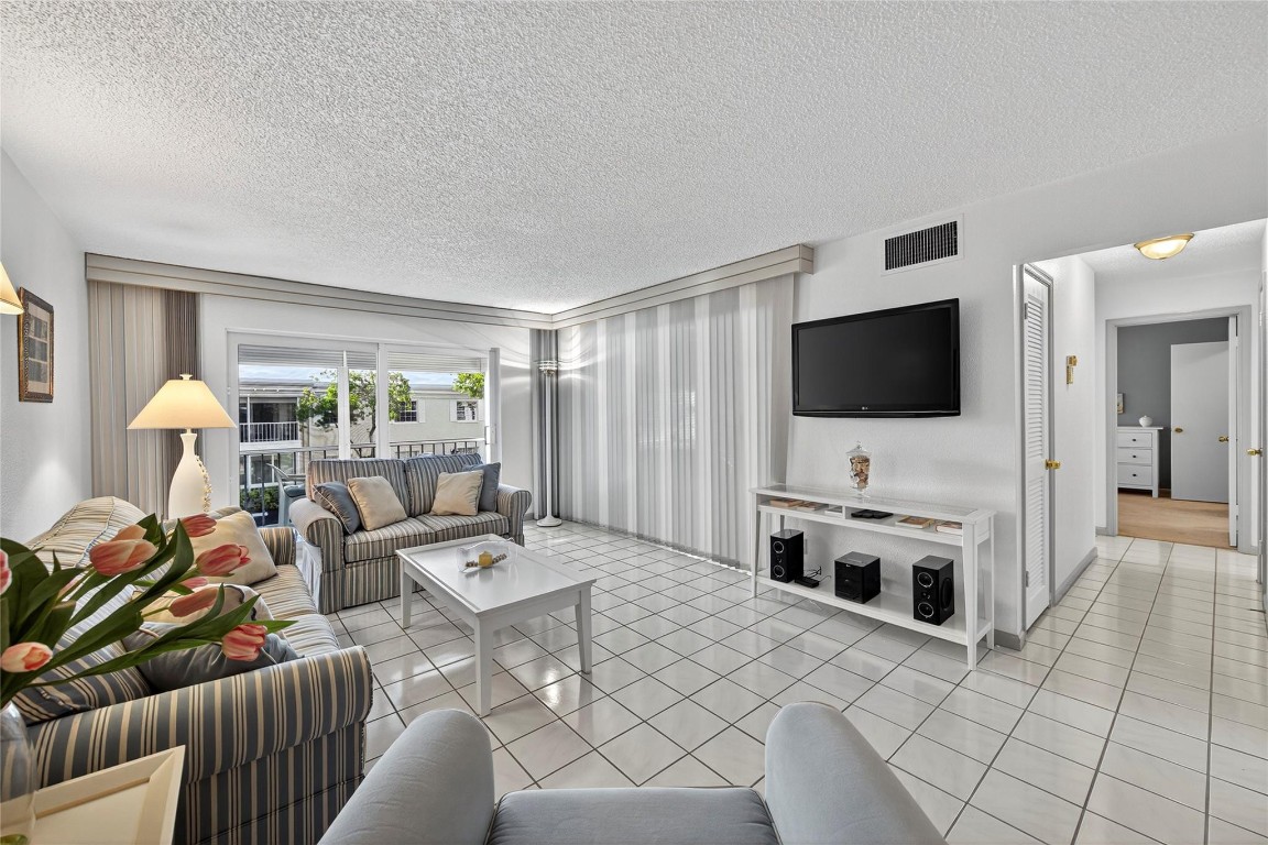 6417 Bay Clb Dr #3 Fort Lauderdale, FL 33308