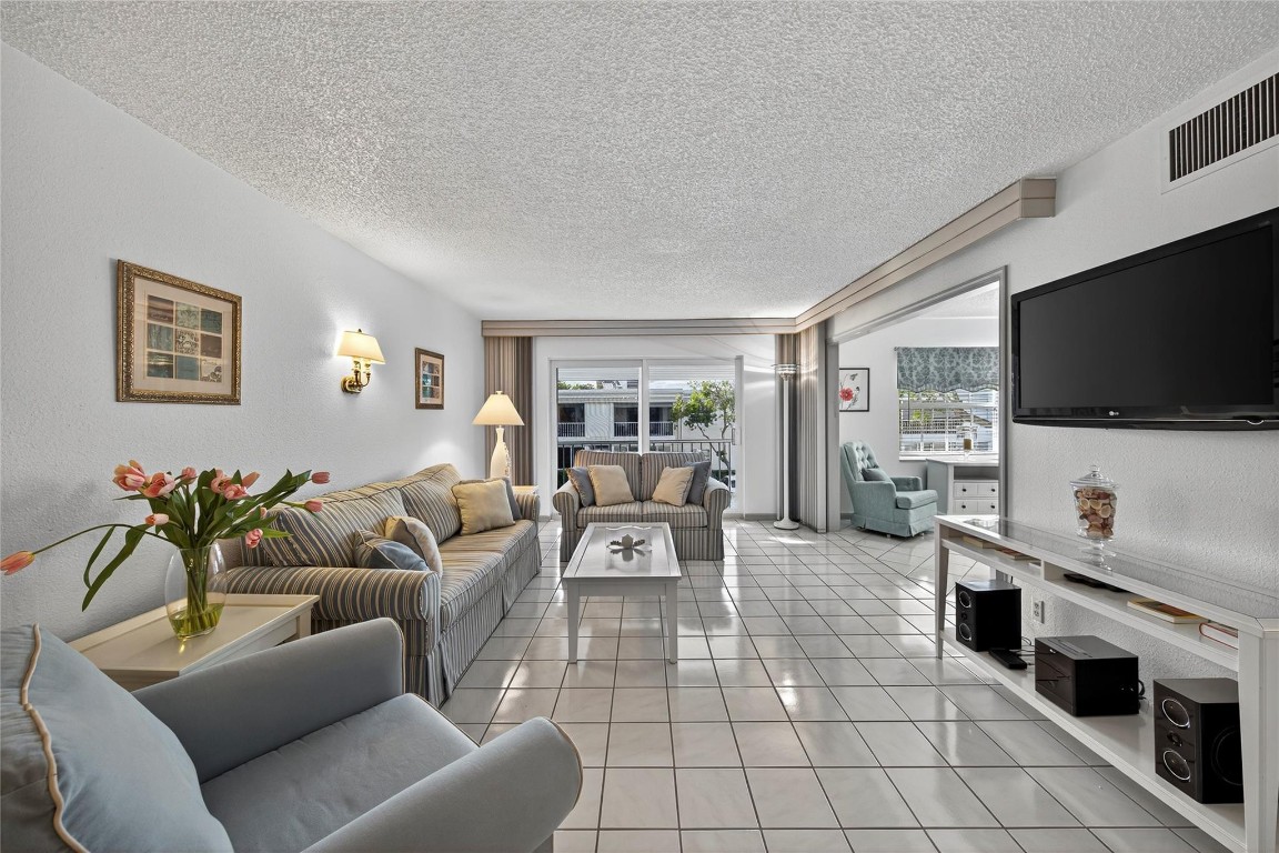 6417 Bay Clb Dr #3 Fort Lauderdale, FL 33308