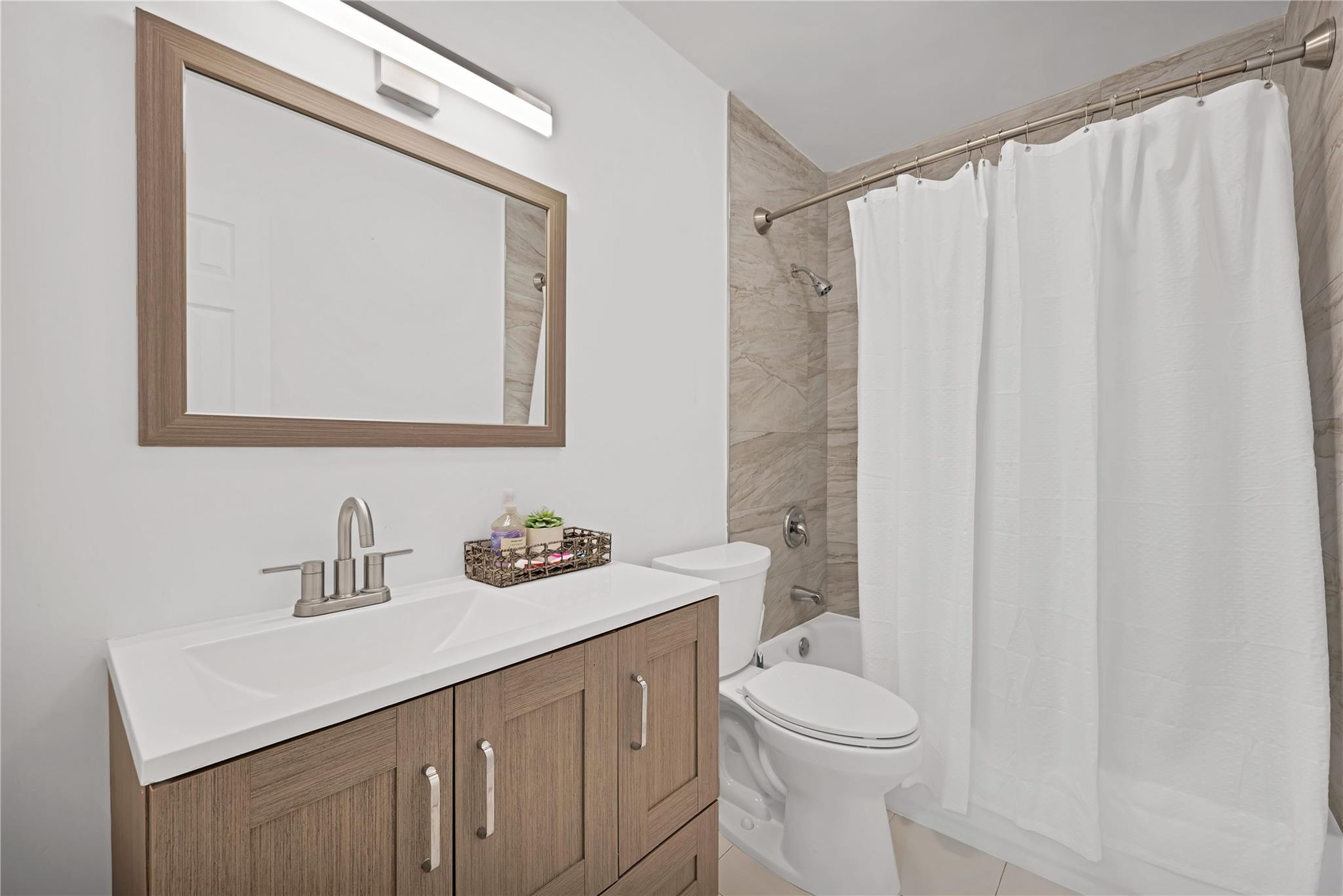 300 SW 65th Way Pembroke Pines, FL 33023