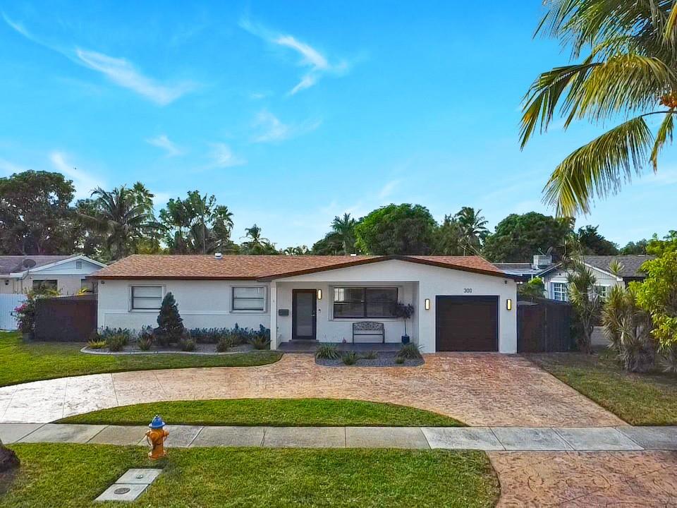 300 SW 65th Way Pembroke Pines, FL 33023