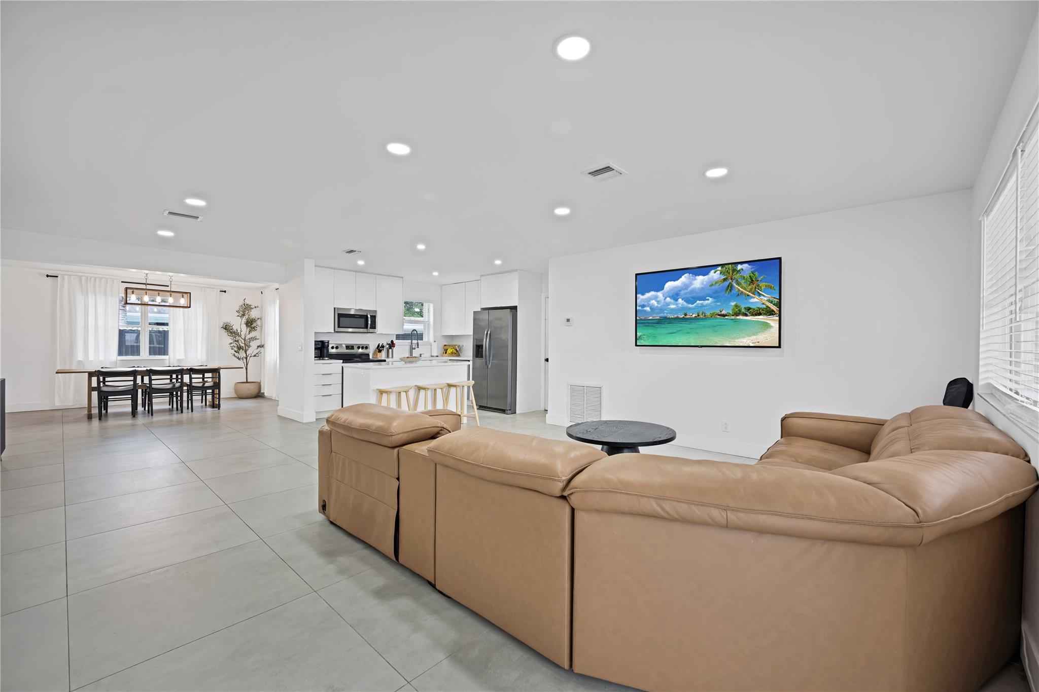 300 SW 65th Way Pembroke Pines, FL 33023