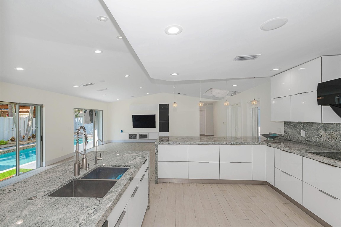 16931 SW 5th Ct Weston, FL 33326