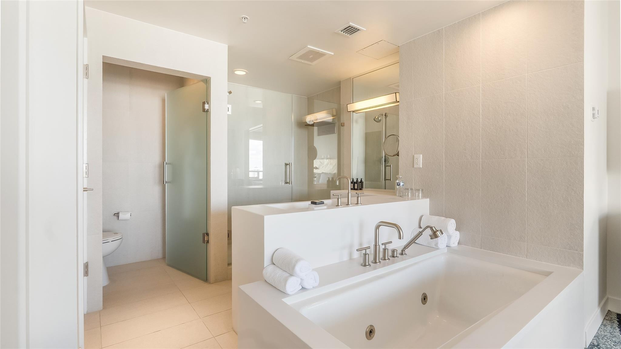 3101 Bayshore #1602 Fort Lauderdale, FL 33304