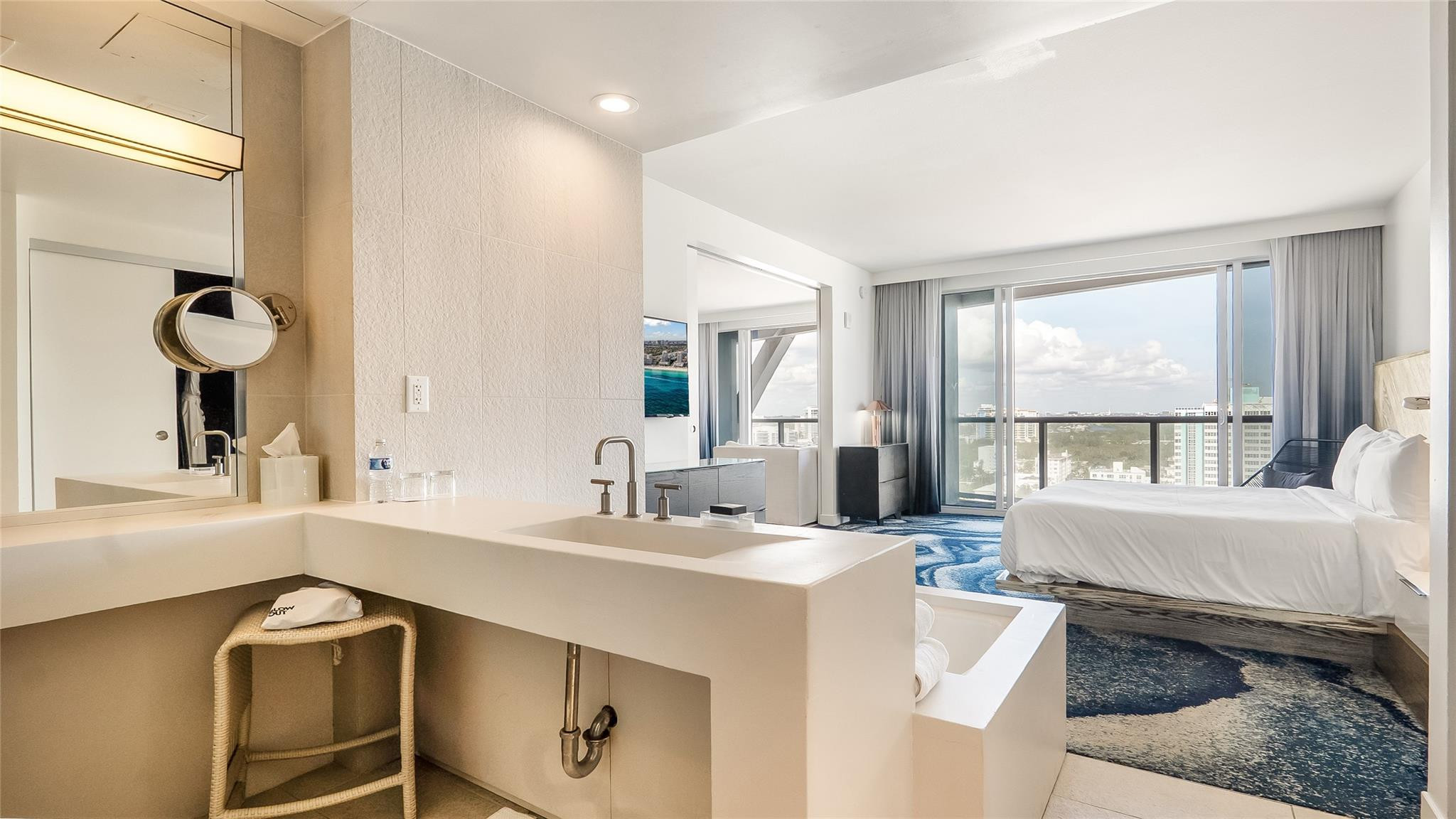 3101 Bayshore #1602 Fort Lauderdale, FL 33304