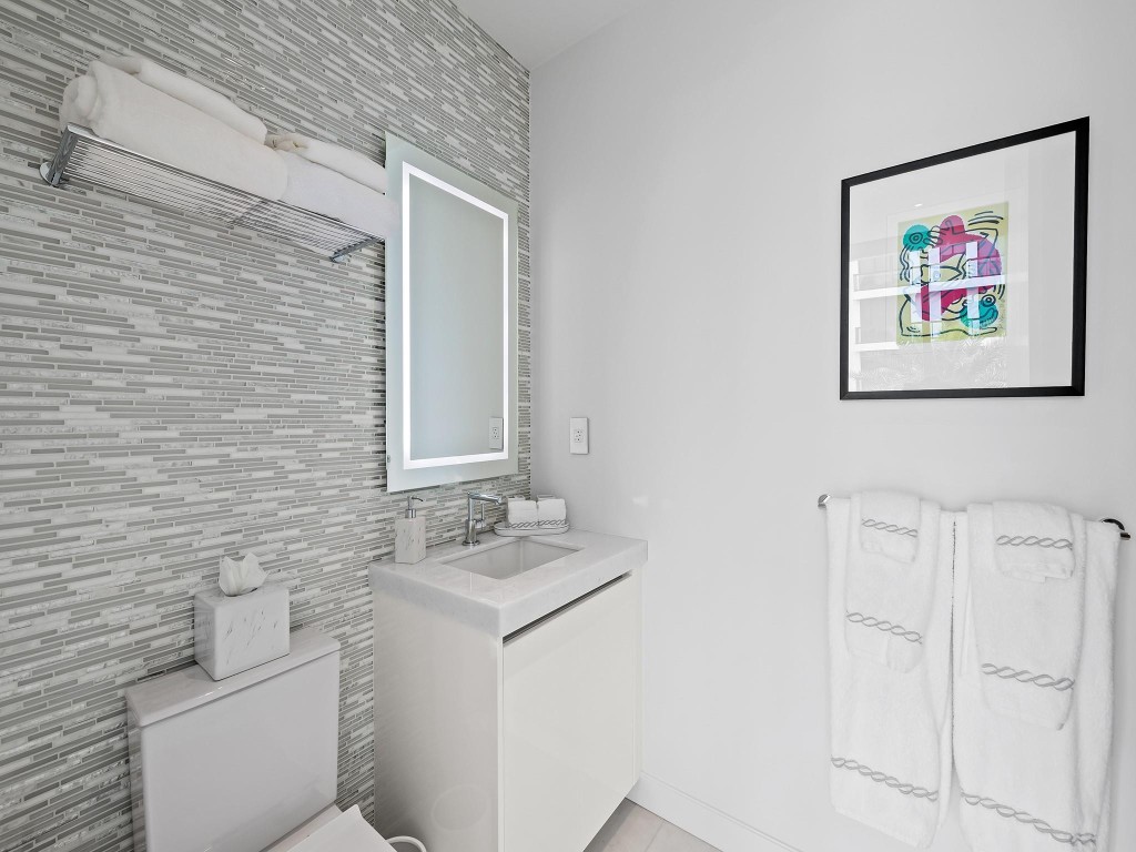 21 Isle Of Venice #301 Fort Lauderdale, FL 33301