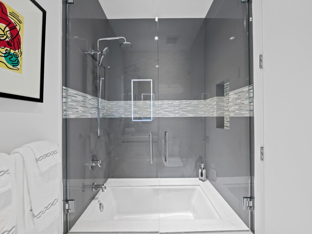 21 Isle Of Venice #301 Fort Lauderdale, FL 33301