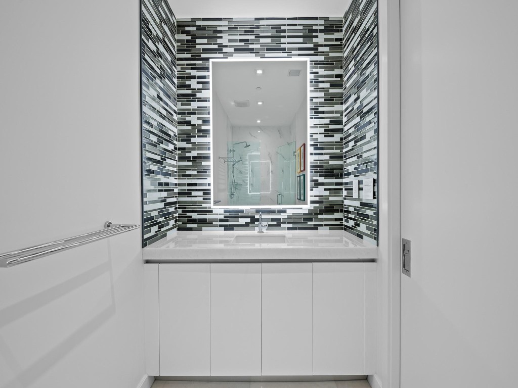 21 Isle Of Venice #301 Fort Lauderdale, FL 33301