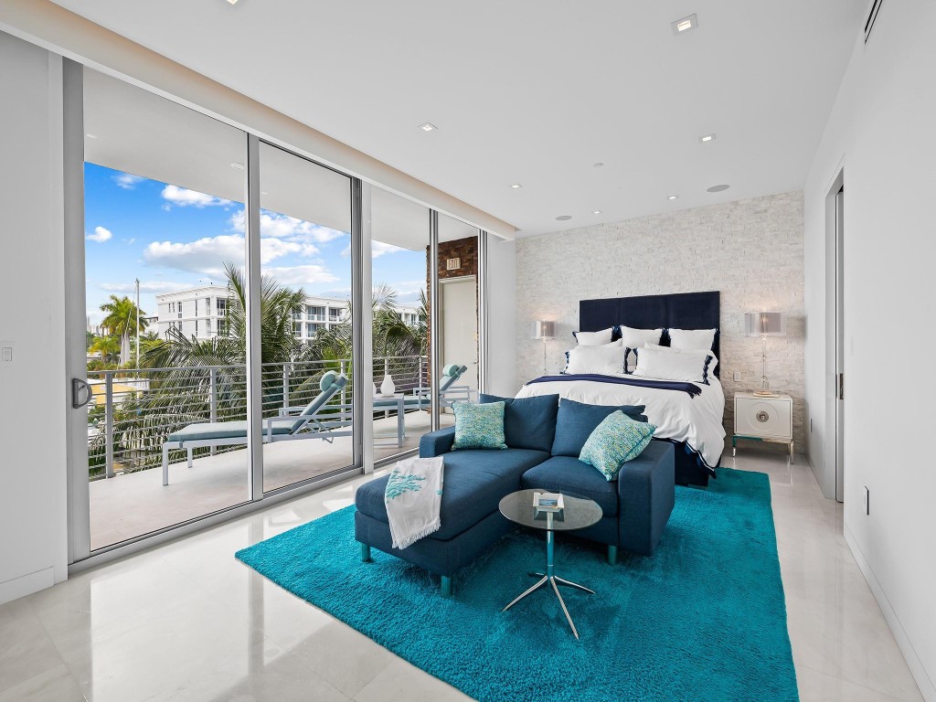 21 Isle Of Venice #301 Fort Lauderdale, FL 33301