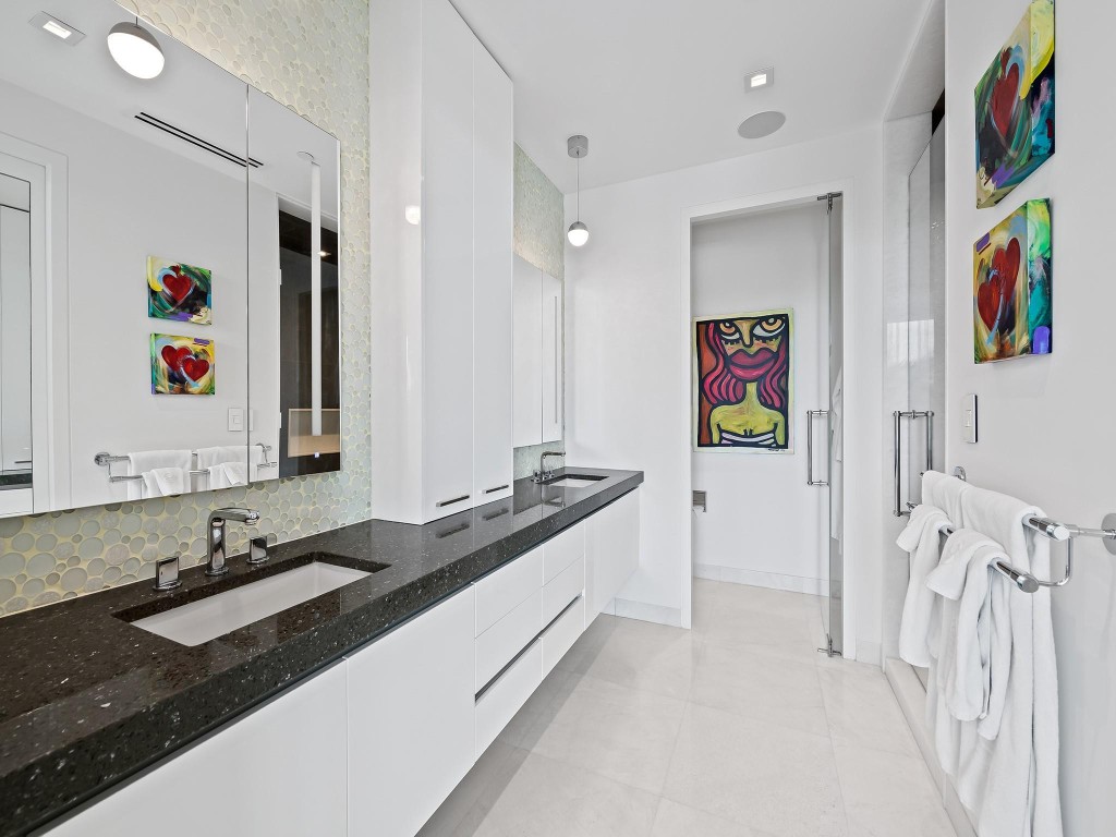 21 Isle Of Venice #301 Fort Lauderdale, FL 33301