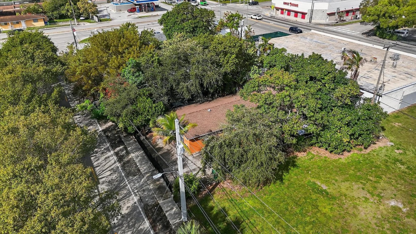 35 NE 53rd Miami, FL 33137