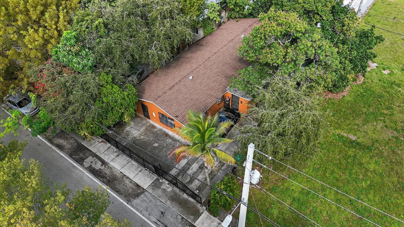 35 NE 53rd Miami, FL 33137