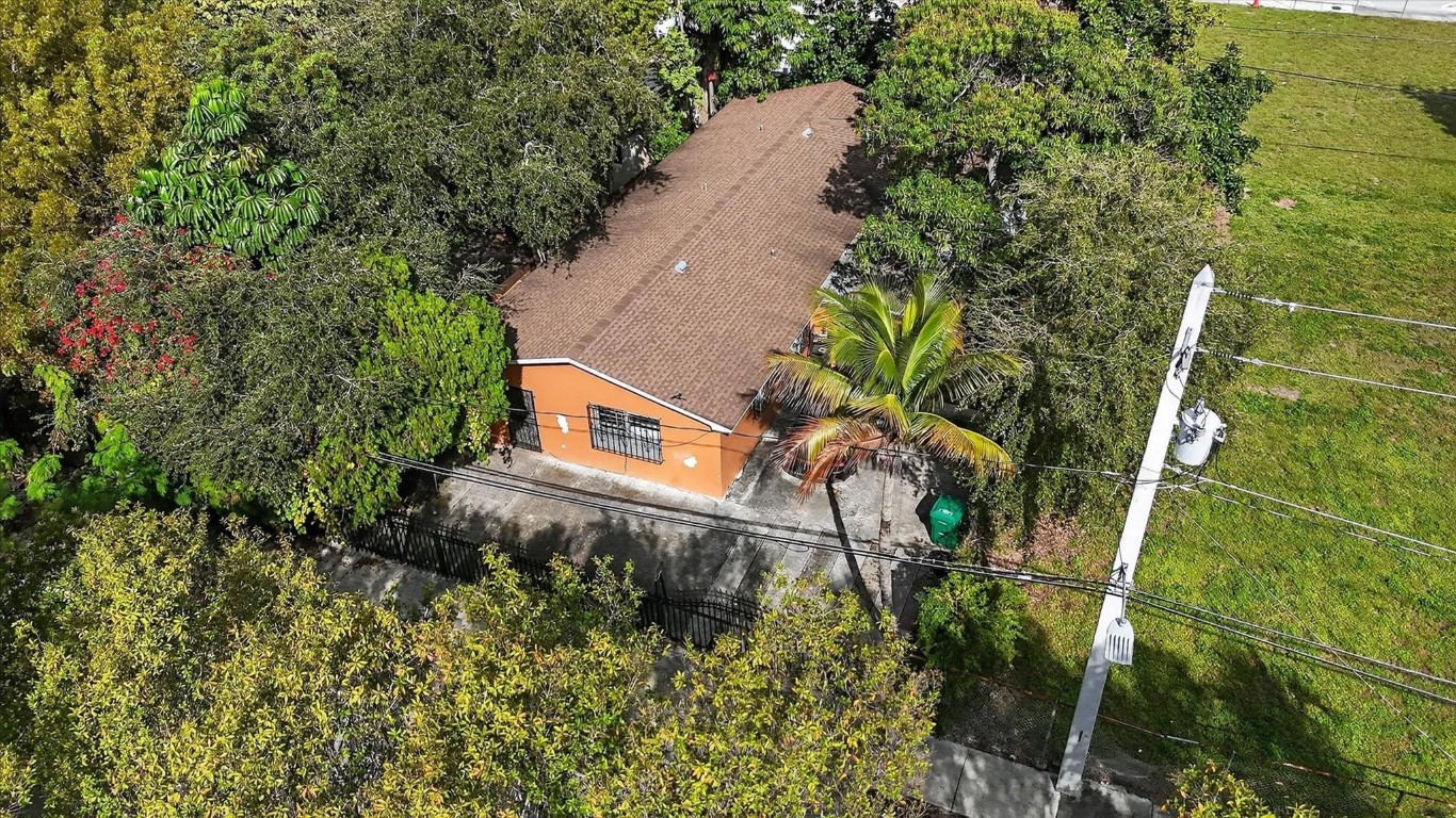 35 NE 53rd Miami, FL 33137