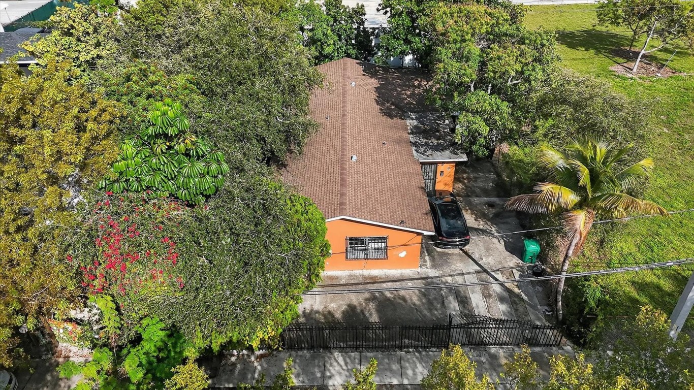 35 NE 53rd Miami, FL 33137