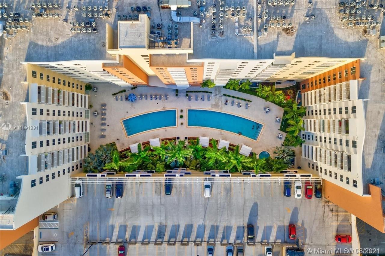 image The Venture at Aventura24