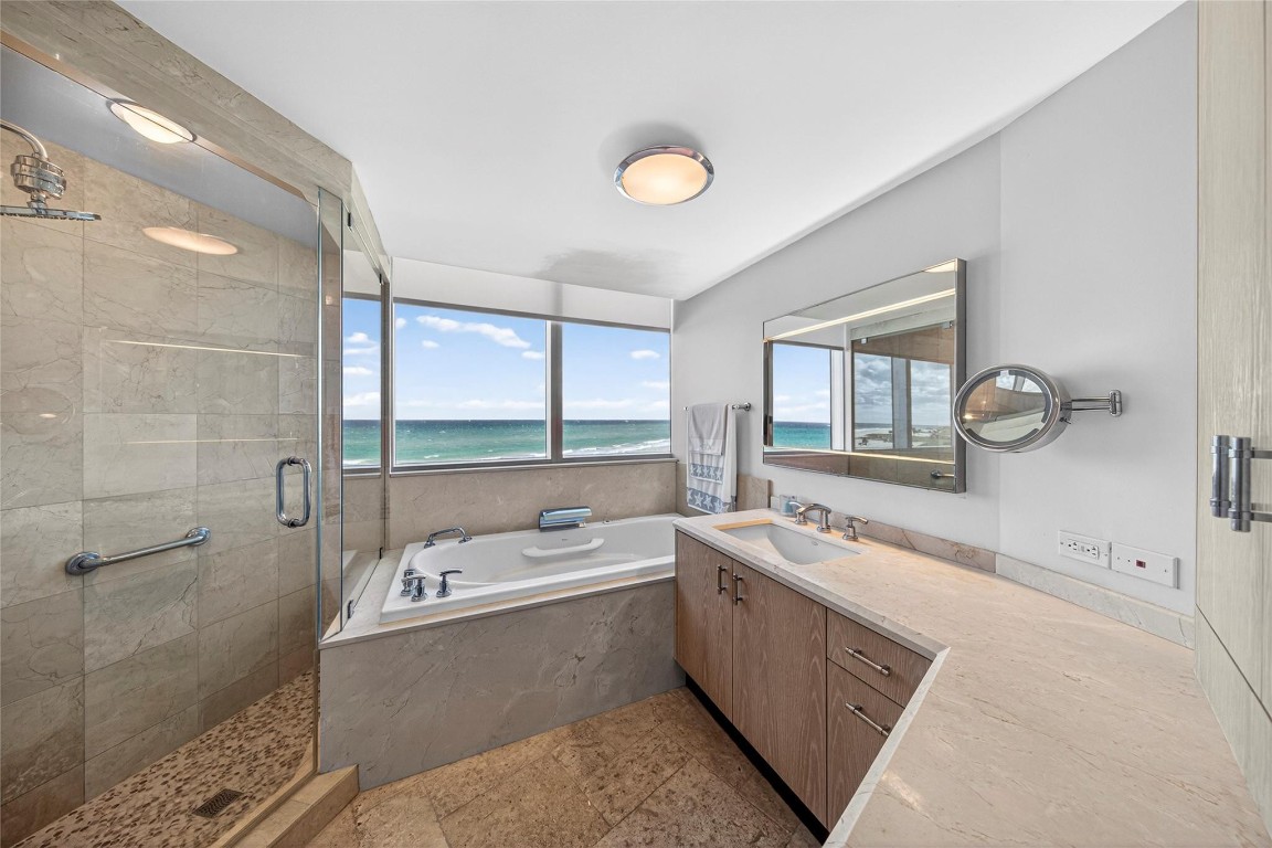 1200 Holiday #402 Fort Lauderdale, FL 33316