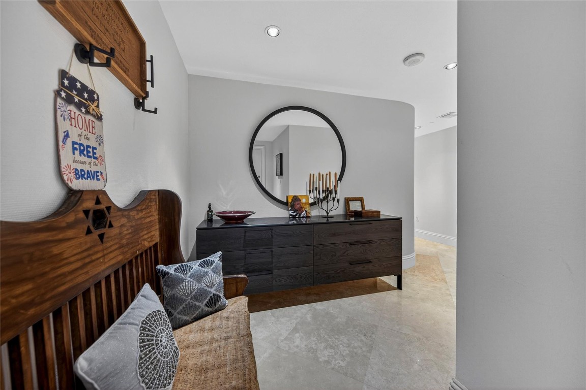 1200 Holiday #402 Fort Lauderdale, FL 33316