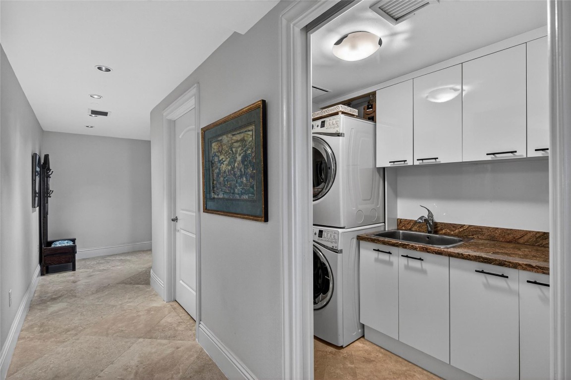 1200 Holiday #402 Fort Lauderdale, FL 33316