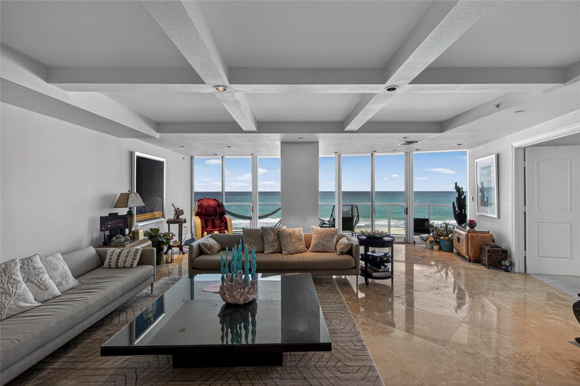 1200 Holiday #402 Fort Lauderdale, FL 33316