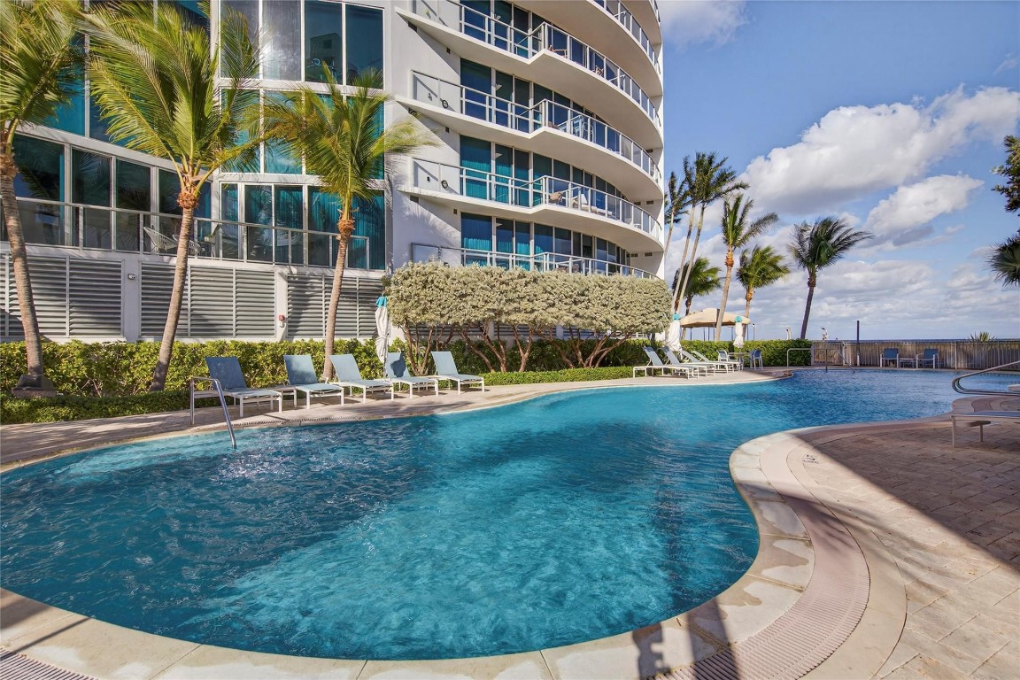 1200 Holiday #402 Fort Lauderdale, FL 33316