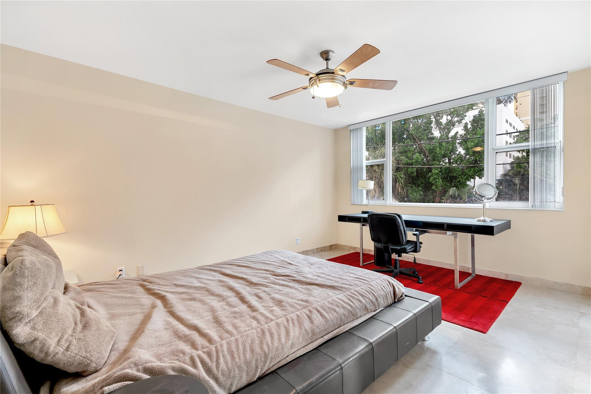 112 N Birch #202 Fort Lauderdale, FL 33304