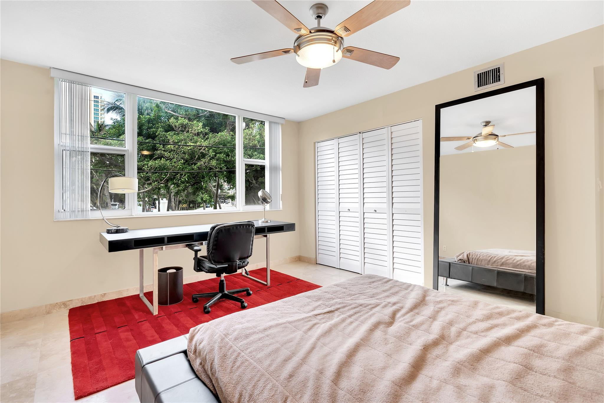 112 N Birch #202 Fort Lauderdale, FL 33304
