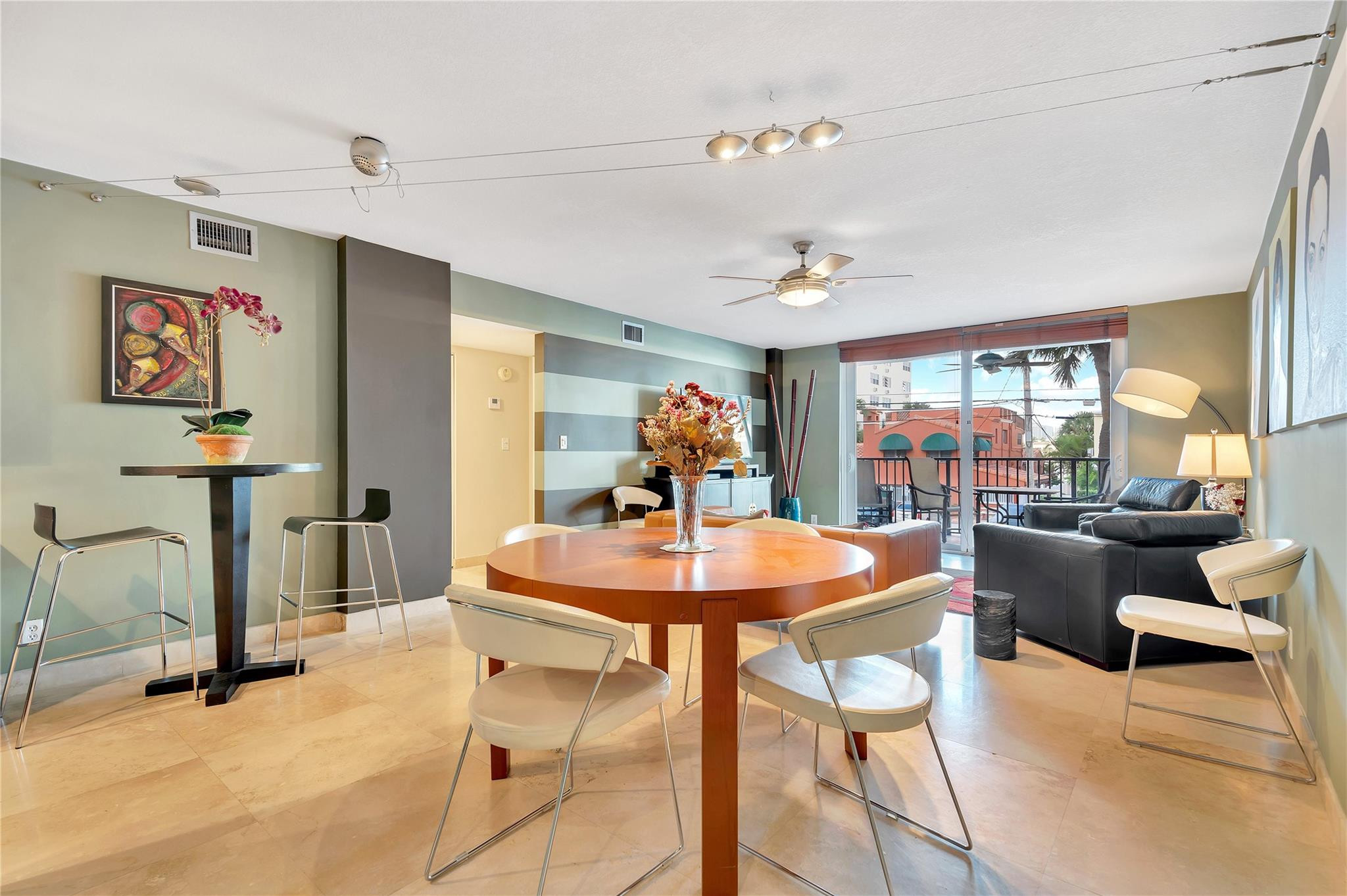 112 N Birch #202 Fort Lauderdale, FL 33304