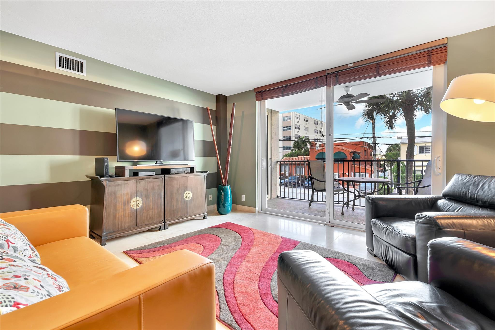 112 N Birch #202 Fort Lauderdale, FL 33304