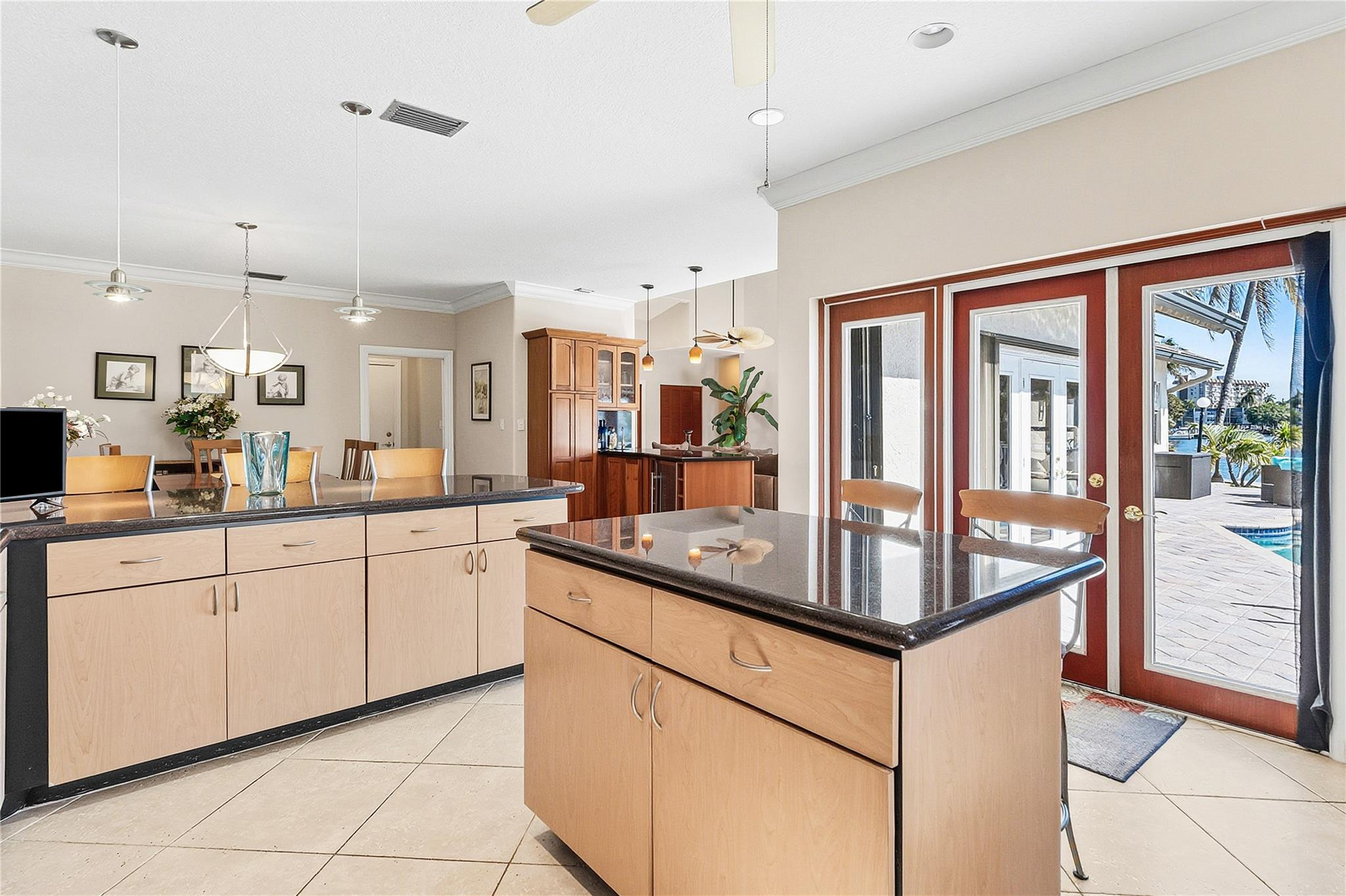 630 SE 9th Pompano Beach, FL 33060