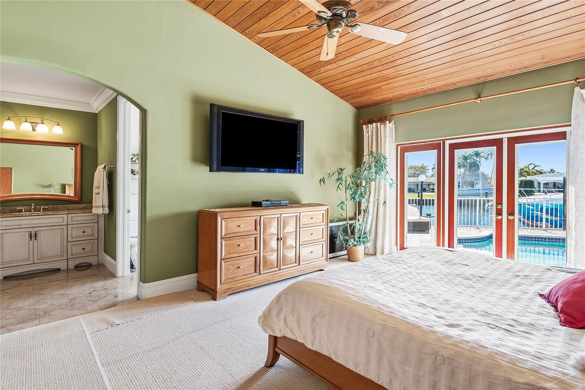 630 SE 9th Pompano Beach, FL 33060