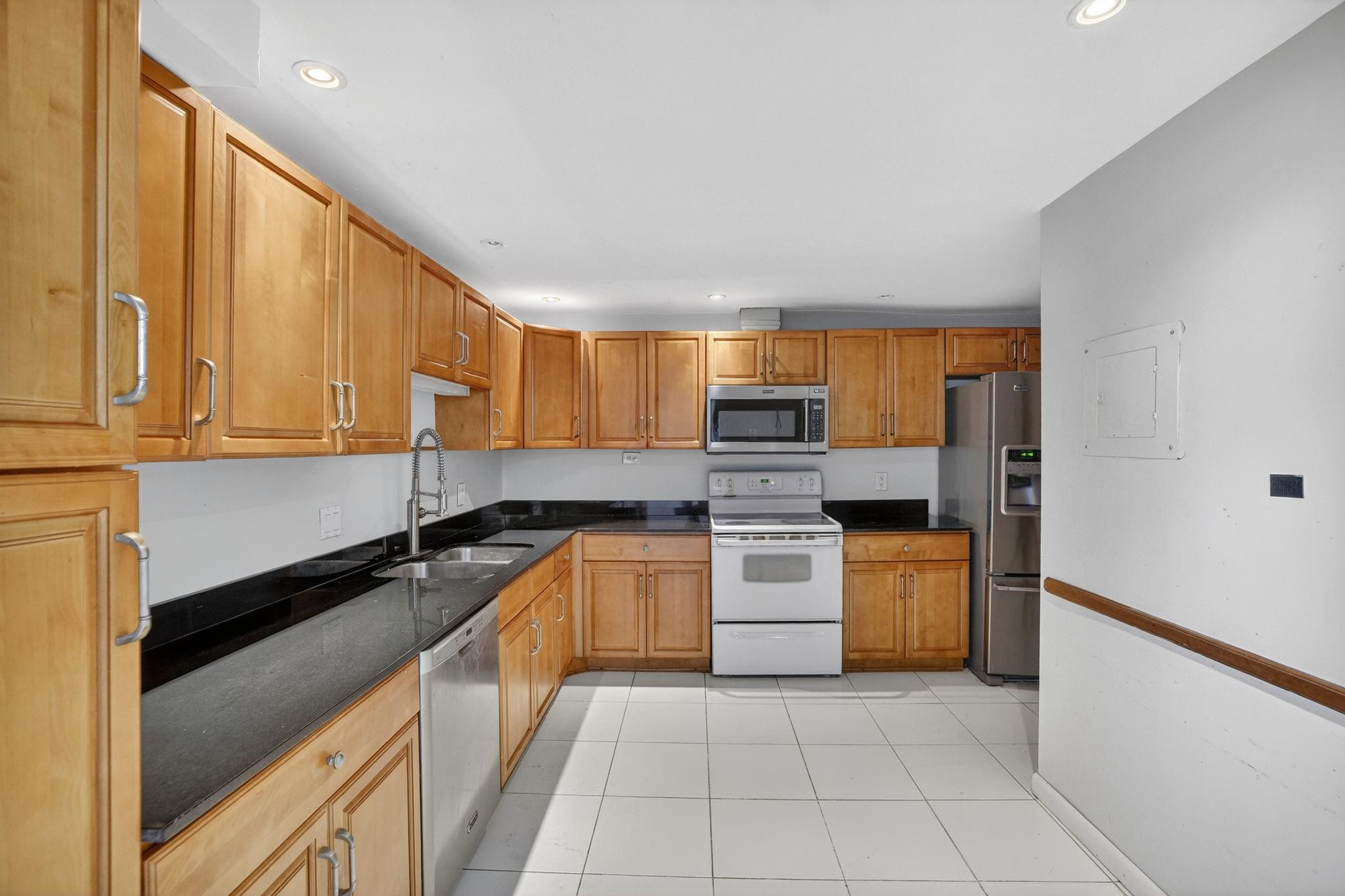 3900 Galt Ocean #1515 Fort Lauderdale, FL 33308