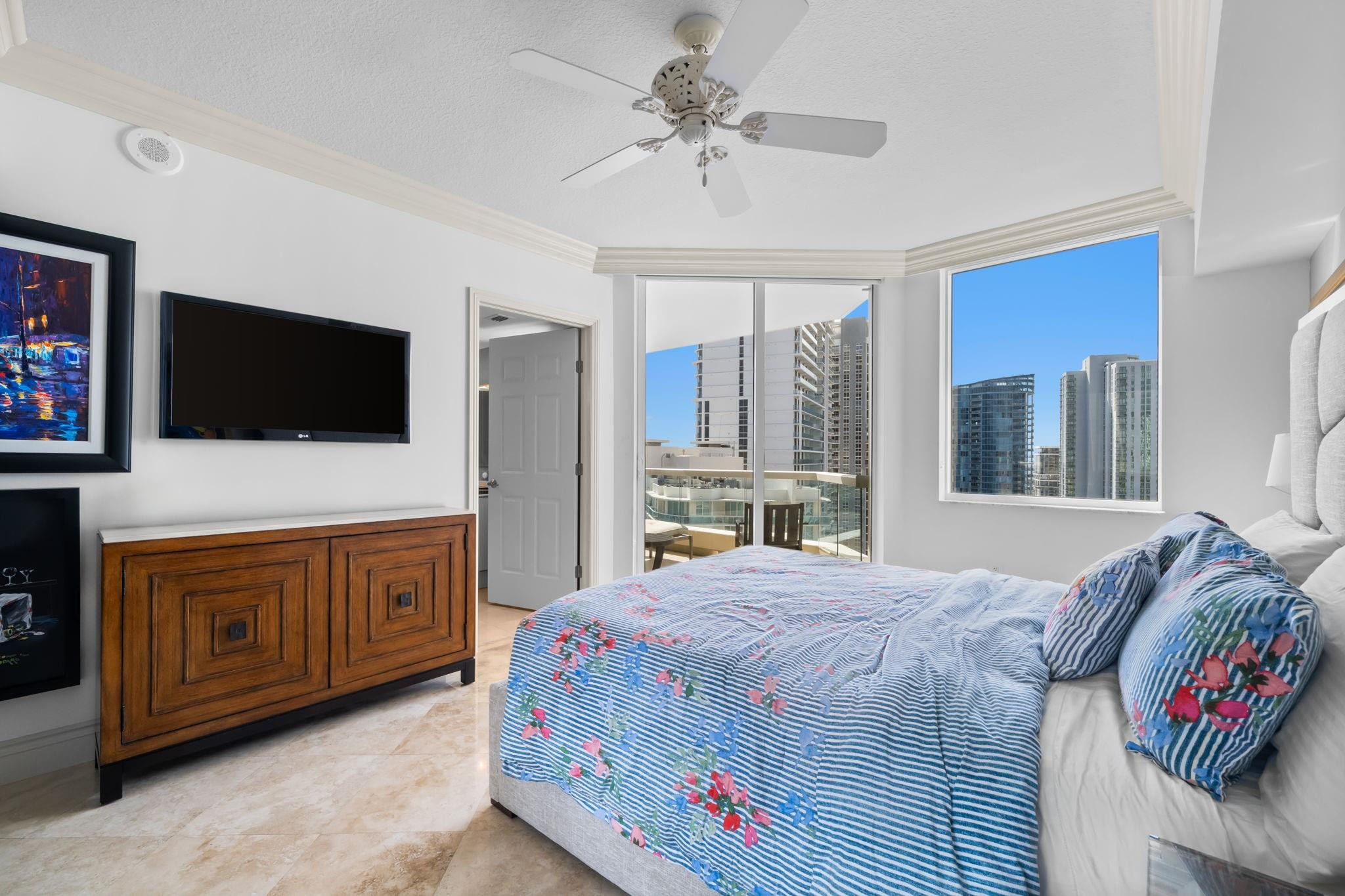 411 N New Riv #3403 Fort Lauderdale, FL 33301