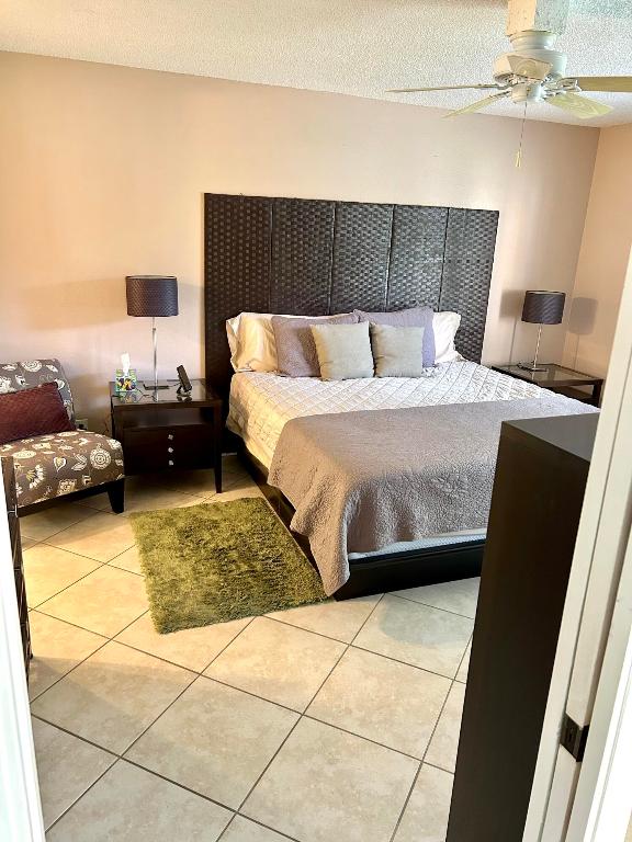 11231 Green Lk #104 Boynton Beach, FL 33437