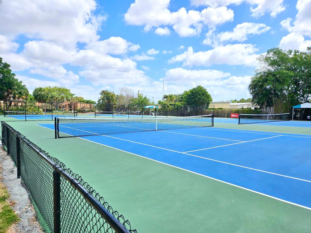 11231 Green Lk #104 Boynton Beach, FL 33437