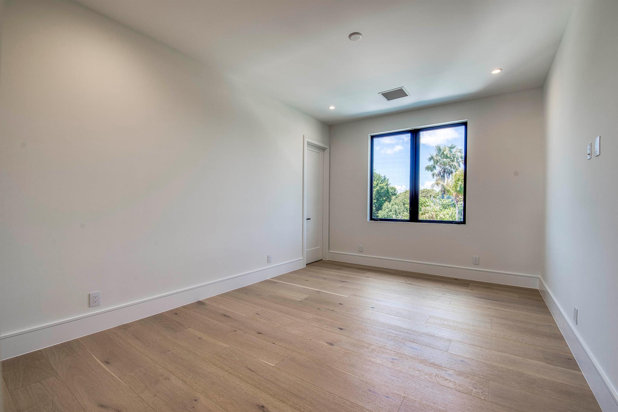 14173 Harbor Ln Palm Beach Gardens, FL 33410 14173 Harbor Ln Palm Beach Gardens, FL 33410