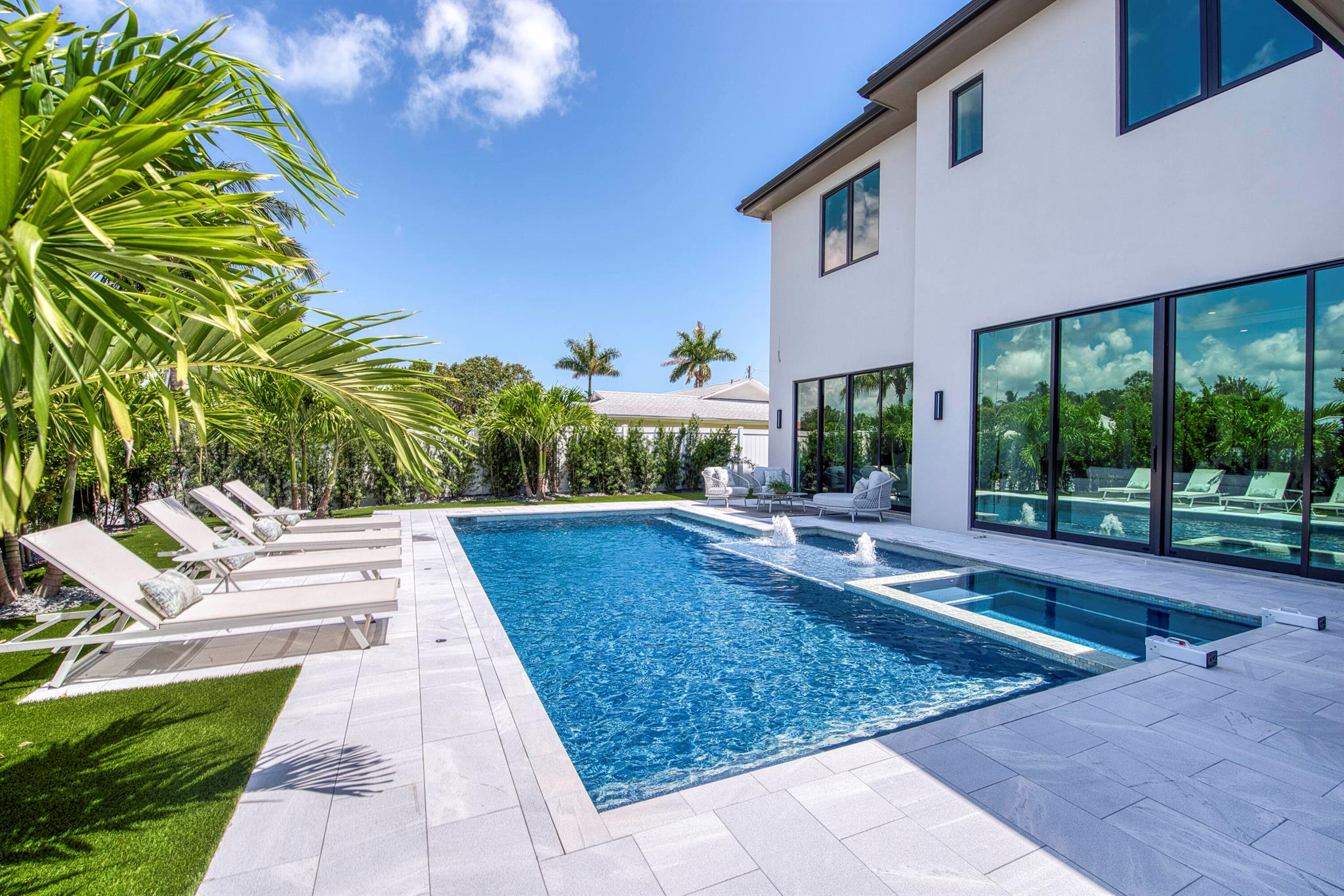 14173 Harbor Ln Palm Beach Gardens, FL 33410 14173 Harbor Ln Palm Beach Gardens, FL 33410