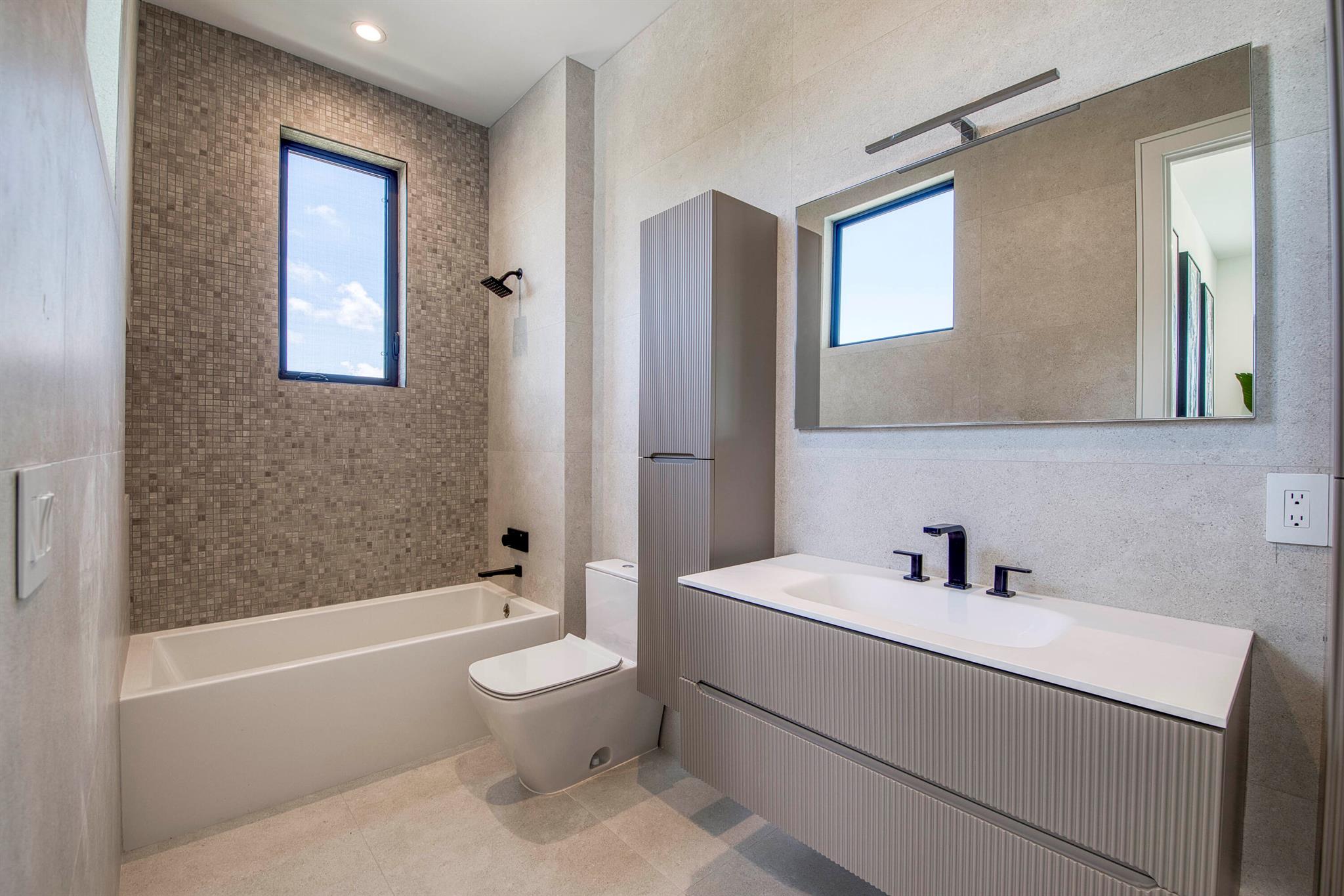 14173 Harbor Ln Palm Beach Gardens, FL 33410 14173 Harbor Ln Palm Beach Gardens, FL 33410