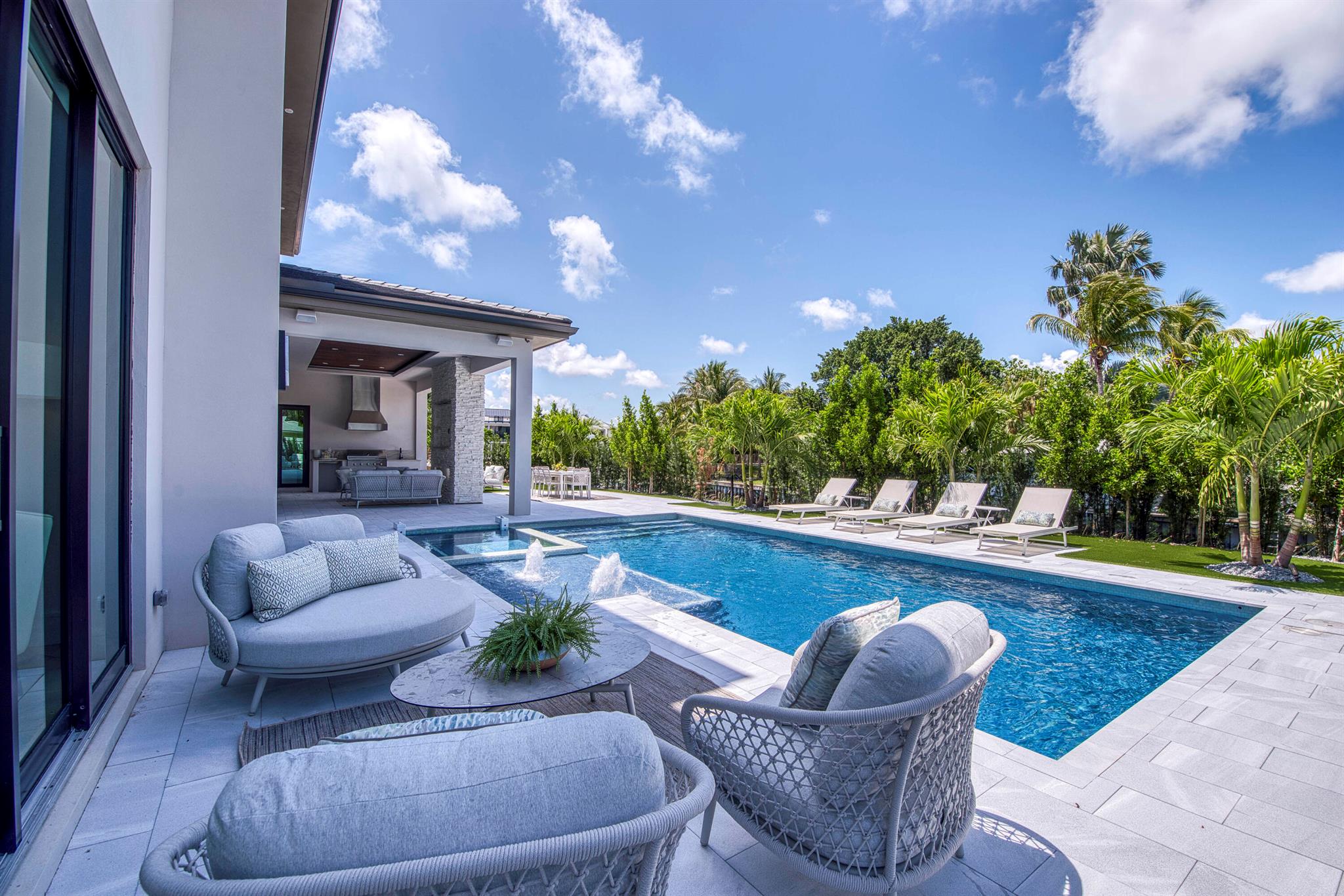 14173 Harbor Ln Palm Beach Gardens, FL 33410 14173 Harbor Ln Palm Beach Gardens, FL 33410