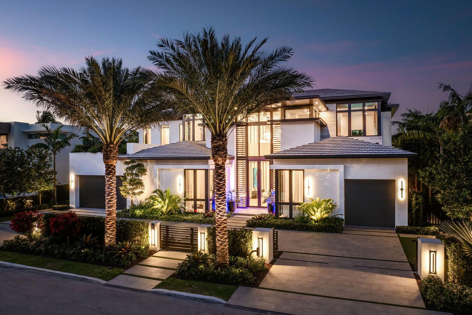 207 W Coconut Palm Rd,Boca Raton, FL 33432