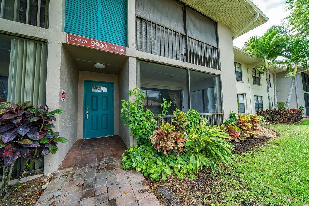 9900 Pineapple Tree Dr #106