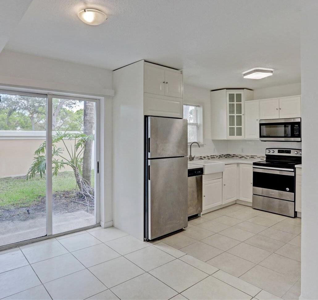 3810 N Jog Rd #106