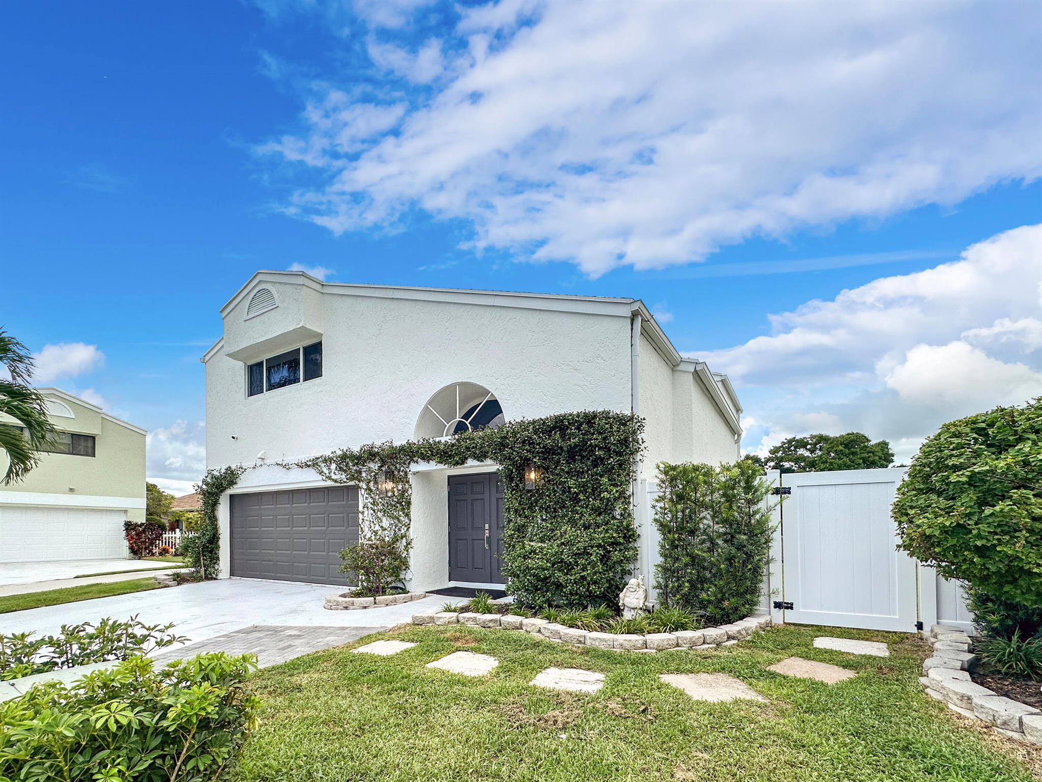 5 Dalton Pl